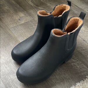 Chooka Black‎ Winter Rain Boots with Chelsea Style women’s size 10